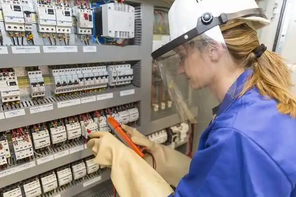 electrician Hanford